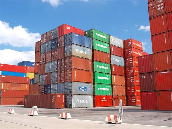 Economic downturn, freight rates plunge, what prospects for port stocks?