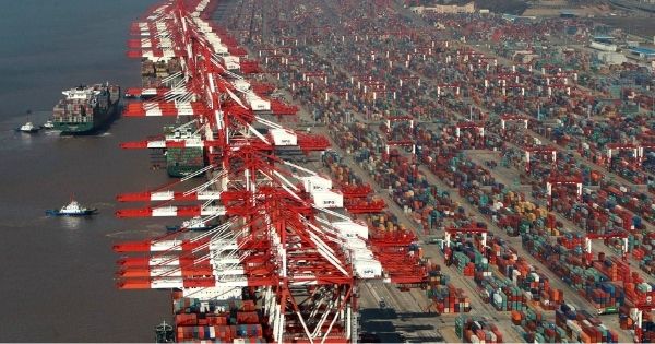 Sản lượng container tại các cảng lớn của Trung Quốc tăng 4,7% vào giữa tháng 11